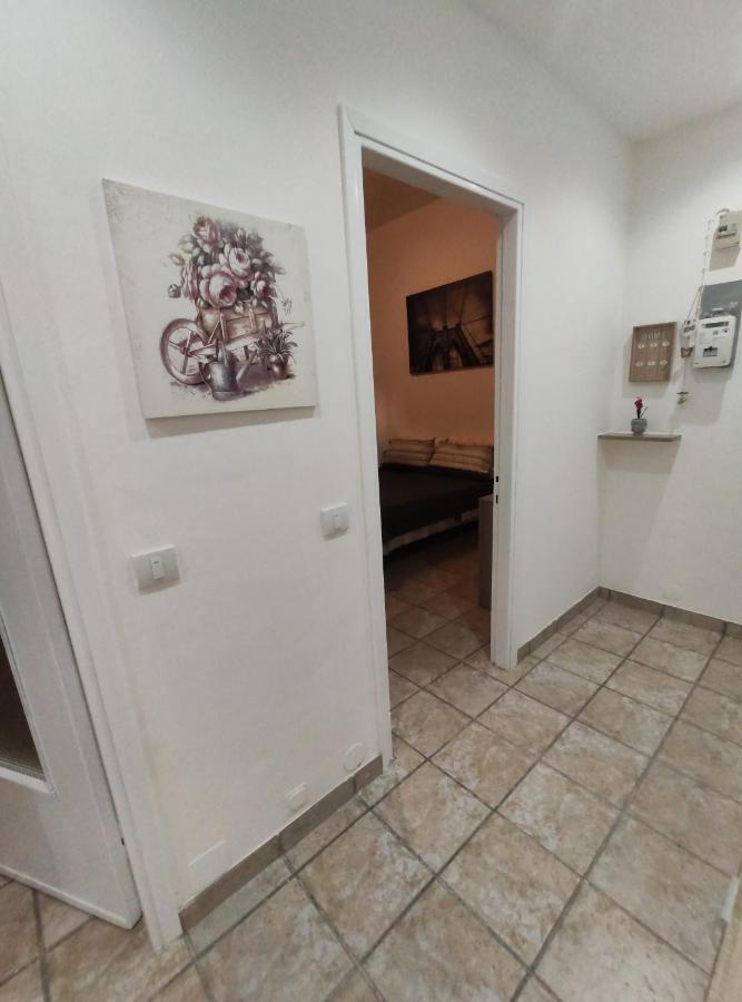 Appartamento C&Y Colombo Новара Екстер'єр фото